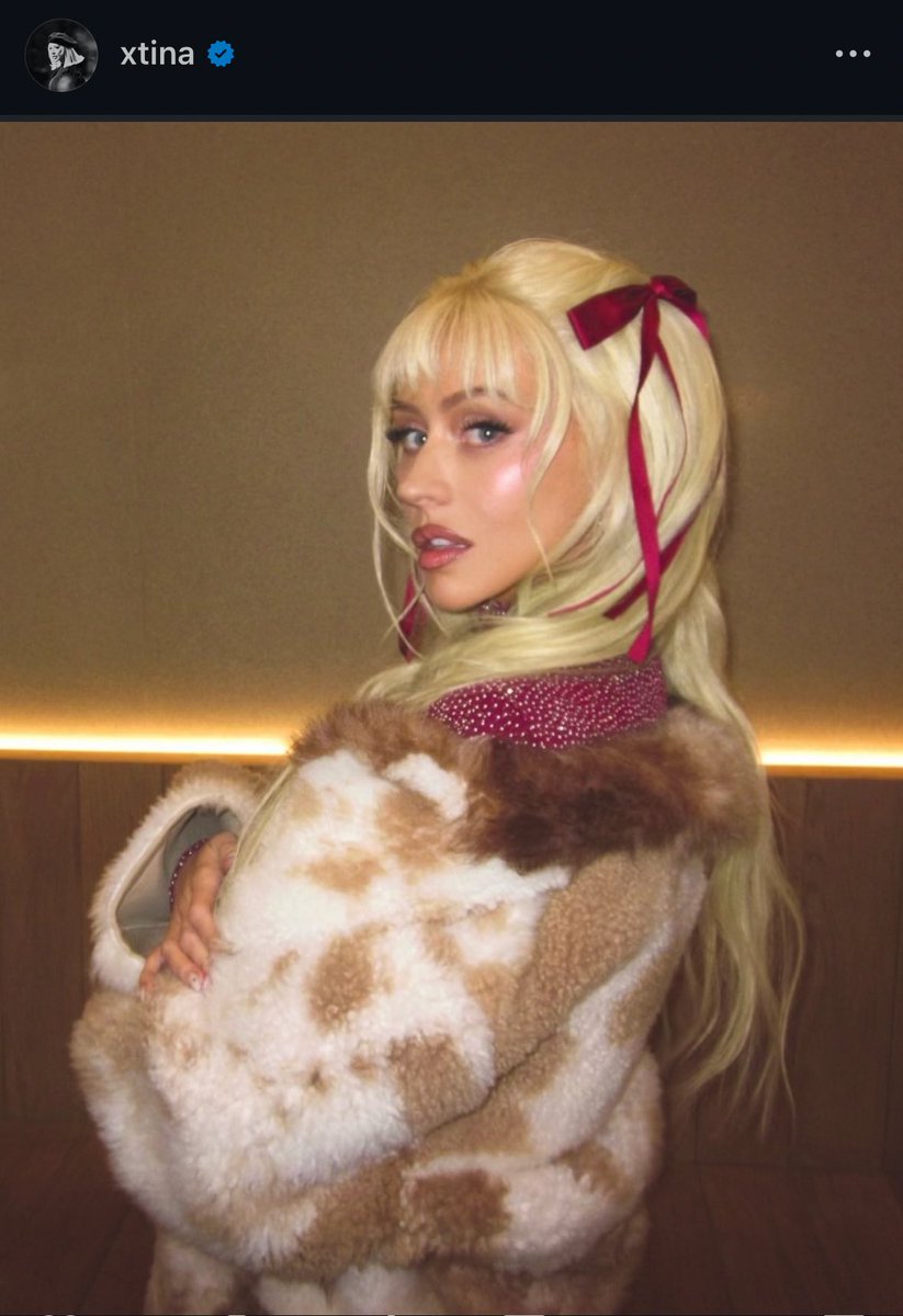 BICONlC's tweet image. she turns 45 tomorrow btw