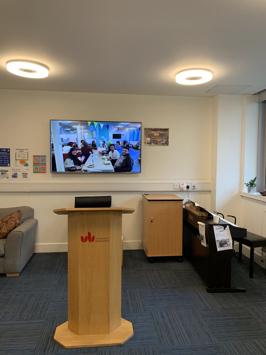 MiddlebrookDave's tweet image. Extra church of the week (17/12): good to commission B (Co-lead chaplain) and Luke (Deputy Chaplain) at the Treehouse (university of Bedfordshire Chapkaincy) this afternoon, and give thanks to God for the past year and the work of the whole chaplaincy team.