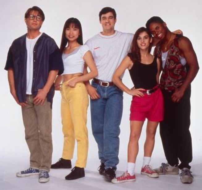 BlazeBinges's tweet image. Retweet if you grew up watching Power Rangers