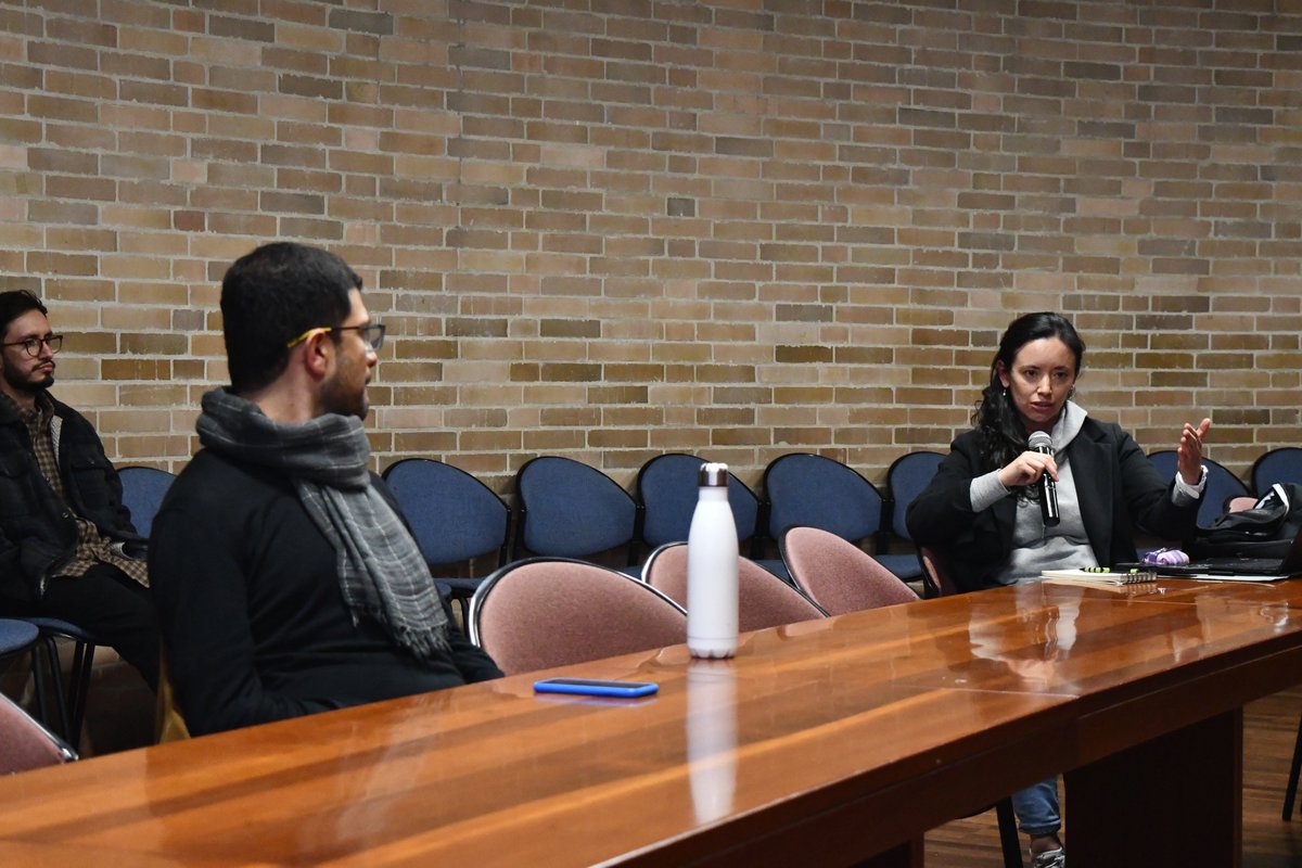 🎓Les compartimos algunos momentos de la presentación pública de la Tesis Doctoral "Mujeres directoras de medios digitales de periodismo político en Colombia: entre las continuidades del orden patriarcal y un habitus feminista" de Silvia Marcela Gómez Montero 💜✨