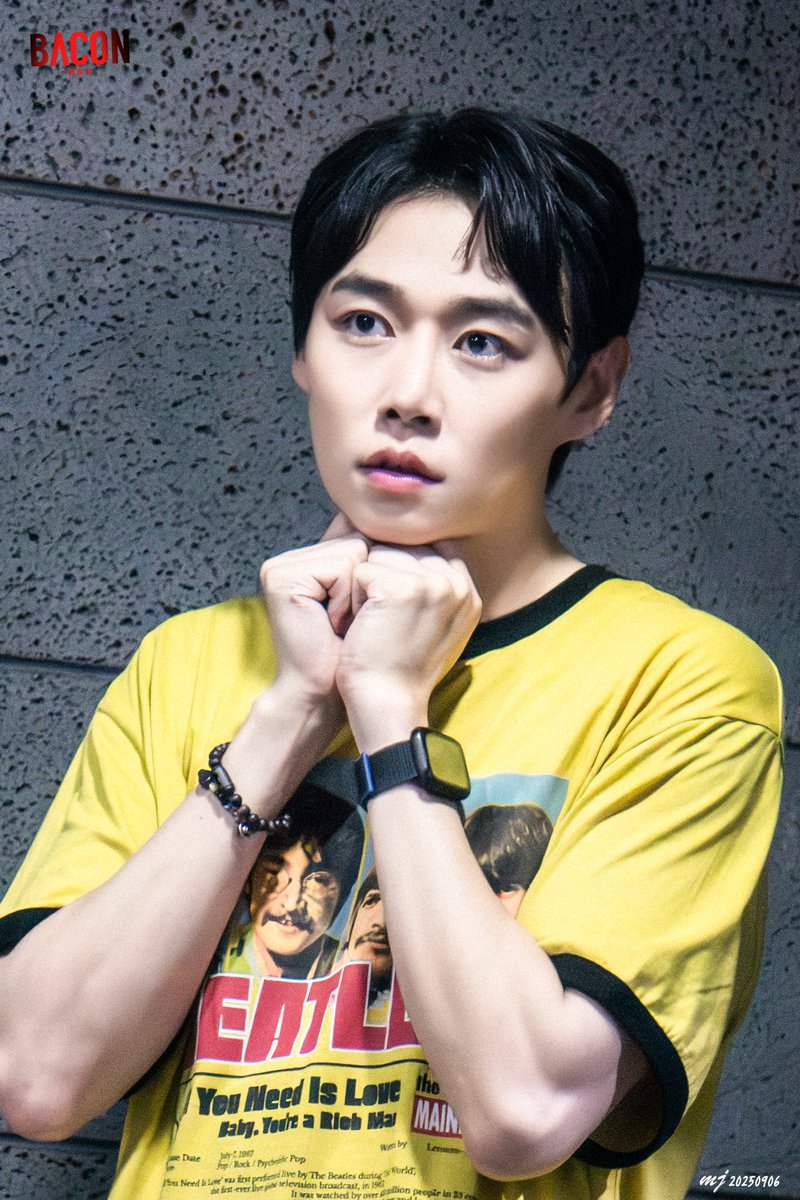 MJ_PlayPic2's tweet photo. 베이컨 20250830 퇴근길       

마크 役 이휘종 배우 https://t.co/ho22x0zbx1