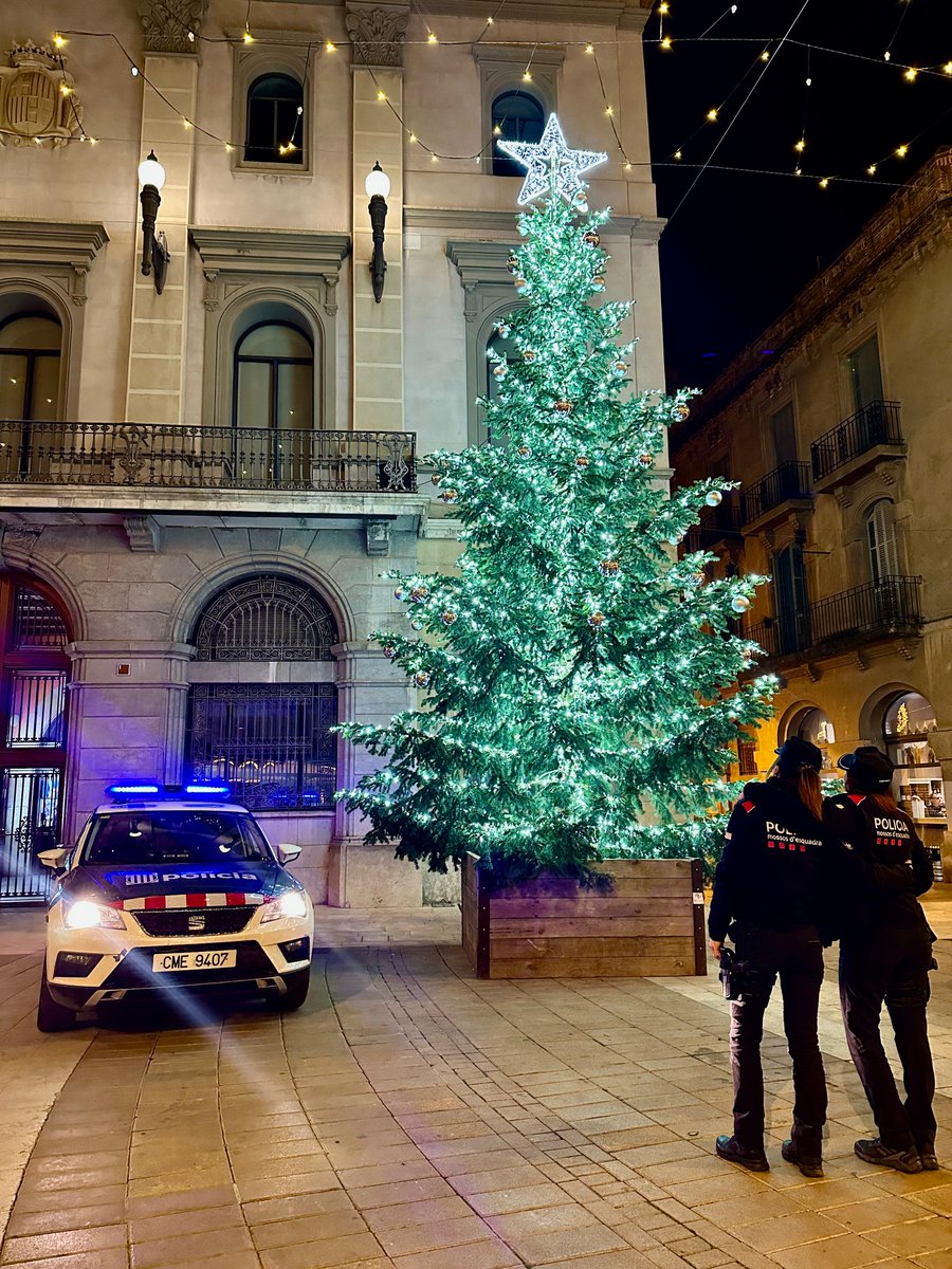 🎄 Bon Nadal!  

📞 Si ens necessites, hi som i t’ajudarem les 24 hores del dia.