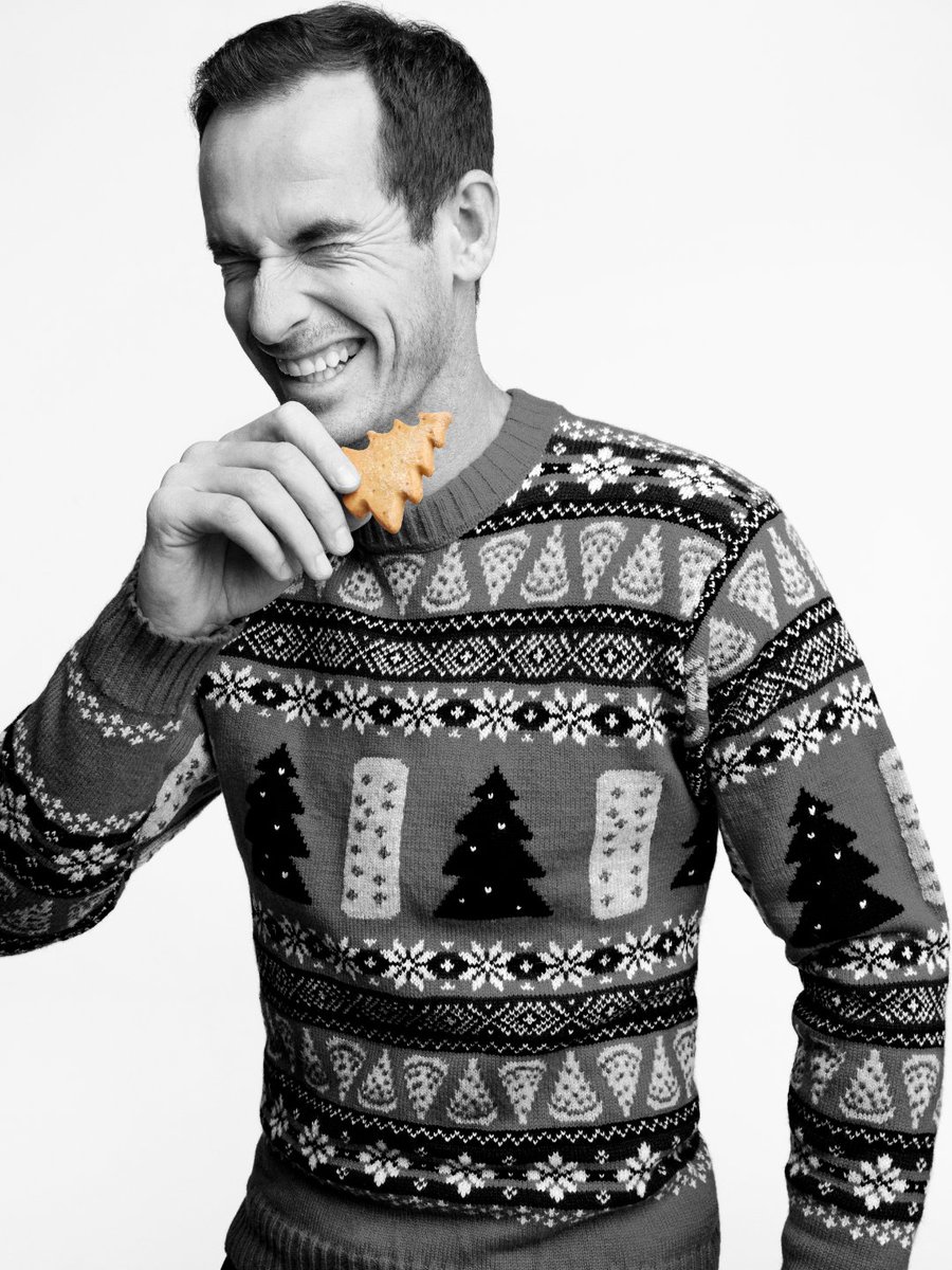 Shortbread's tweet image. From our small Scottish village to your home, we’re grateful to be a part of your Christmas. 

May your day be filled with warmth, joy, and treats worth savouring… including a little all-butter taste of Scotland. 

From our family to yours, Merry Christmas!

#WalkersShortbread