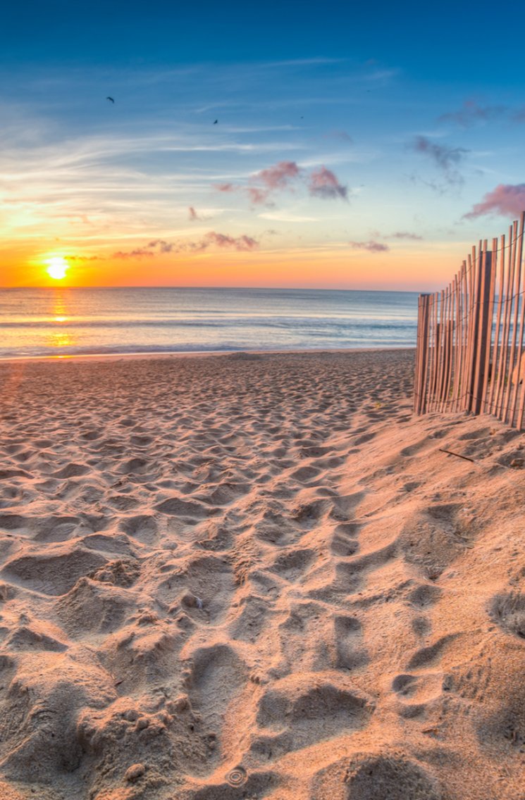 LAsopmap's tweet image. おはよー 気分最高！けど掃除しよ〜！ 🍰 🌤️