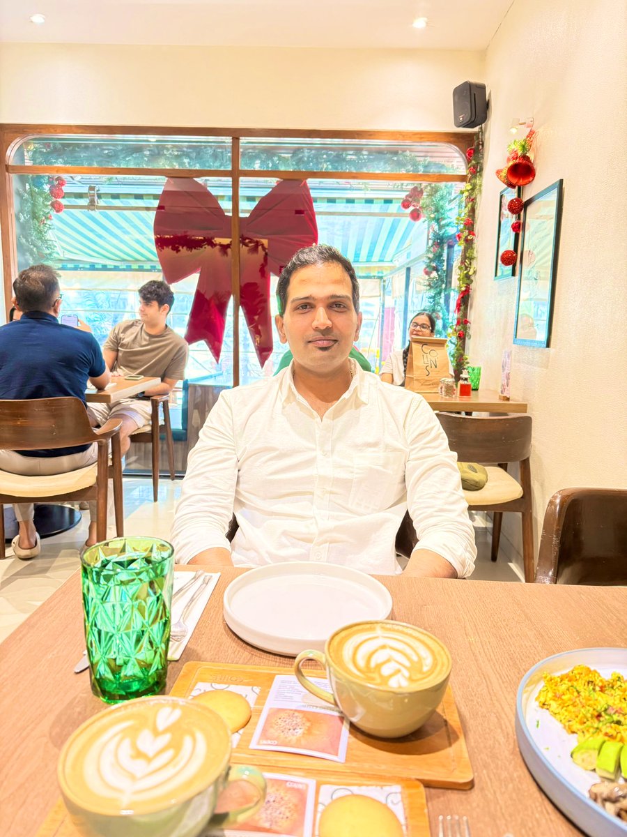 rathishish's tweet photo. 🪭🎀Merry Christmas🎀🪭 https://t.co/eJglPTPQr6