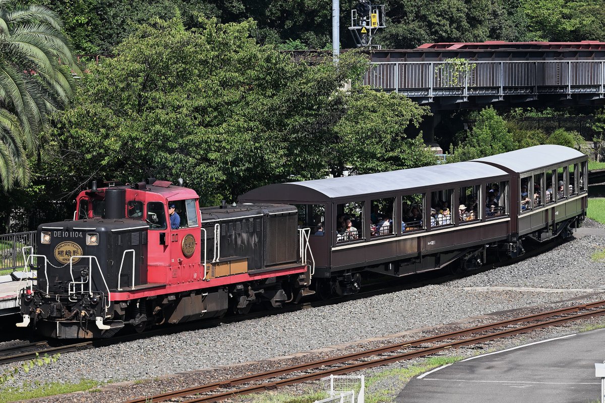 嵯峨野観光鉄道⭐️ＤＥ１０ 嵯峨野トロッコも新型に置き換わるので、DE10がスチーム号で使われるの
