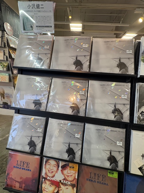 ≪好評発売中≫ 🔹小沢健二『日比谷野音の小沢健二 オフィシャル海賊盤