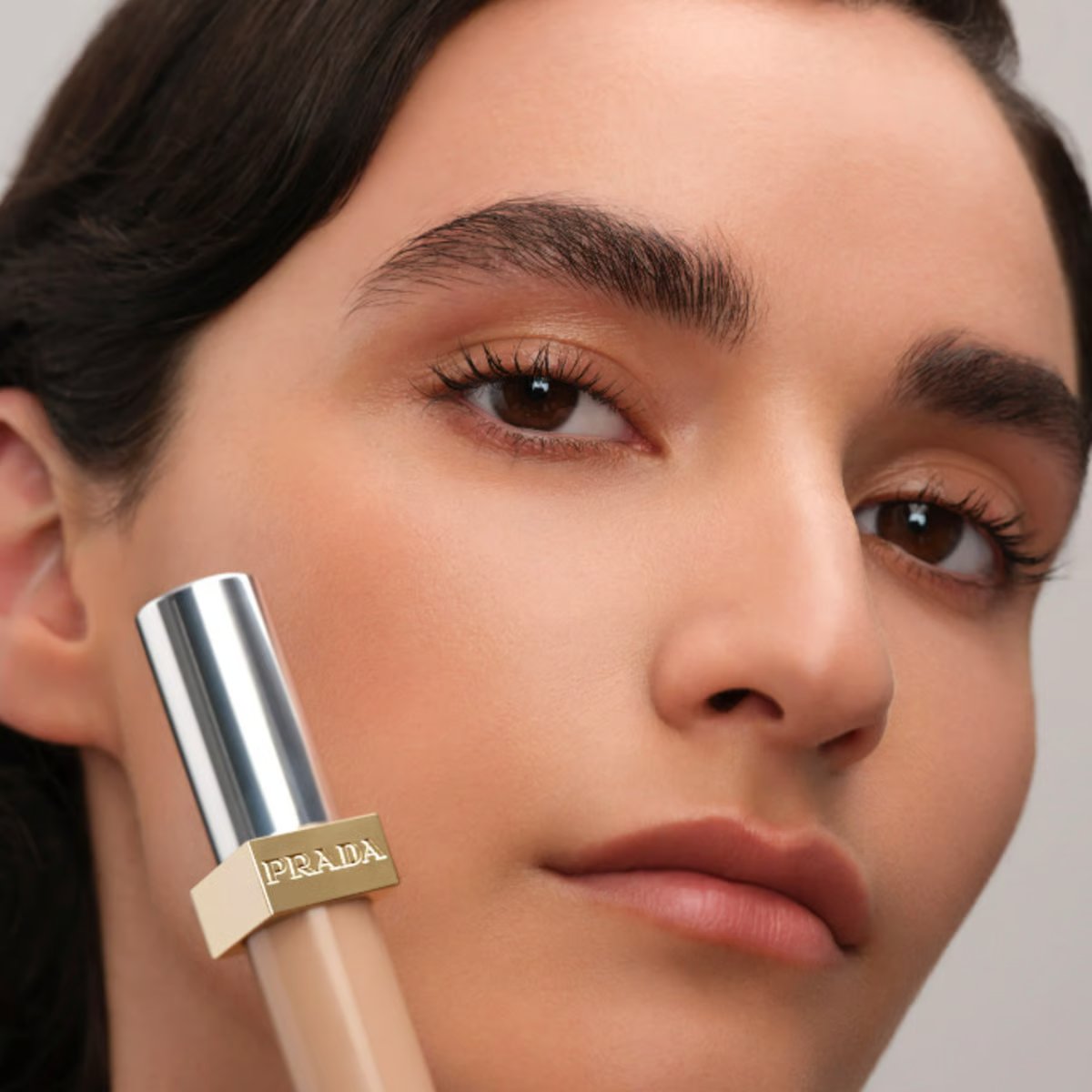 今日先行発売】「プラダ ビューティ」が、現代のフェイスルーティーン