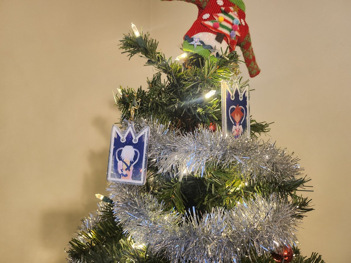 SpeedBreak22's tweet image. Merry χ-mas to all who celebrate!

"'χ'... A most ancient letter. Some say 'kye,' but the meaning is the same. Death... A letter that spells endings."

The Greek letter χ (chi) symbolizes a oneness and wholeness. It is also where the X in X-mas comes from.