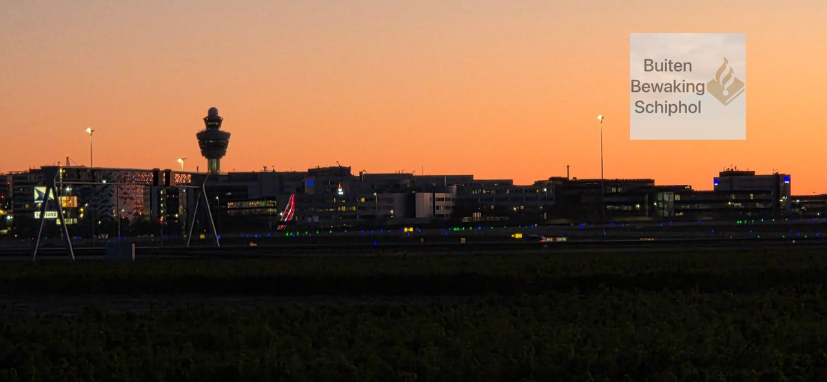 Politie Buitenbewaking Schiphol tweet media