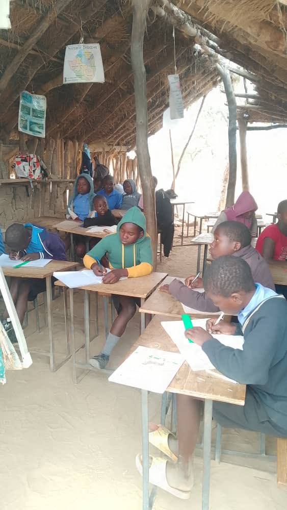 MusengeziSybeth's tweet photo. 45 years after independence, this is Mukaradzi Primary School in my rural Mt Darwin, located 20 mins from the main road. We offered documented help to construct 2 classroom blocks &amp; a staff house which was resisted by the Ministry of Education. 
ZANU PF doesn’t deserve to lead us https://t.co/0tn4uSnl1p