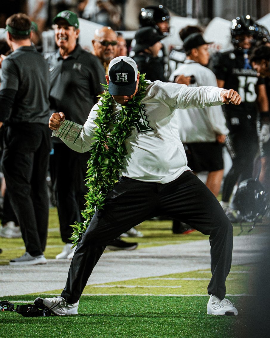 Hawaii Football tweet media