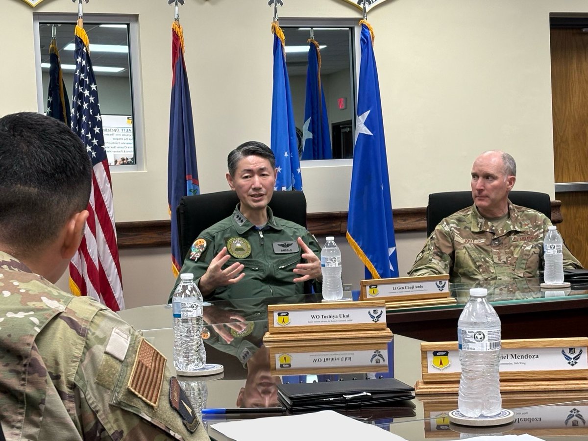 航空支援集団 司令官は、グアム・アンダーセン空軍基地にて