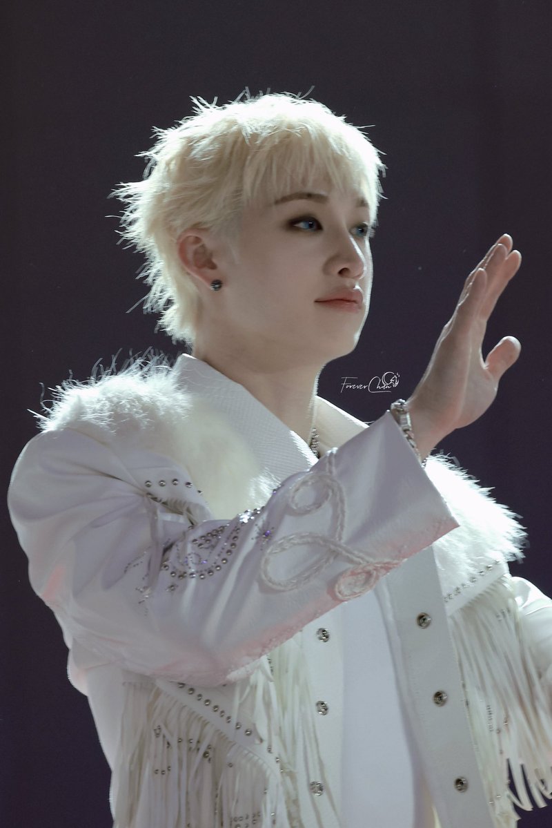 4oreverchan's tweet image. 251225 | SBS 가요대전 

#스키즈 #StrayKids #방찬 #BangChan #バンチャン