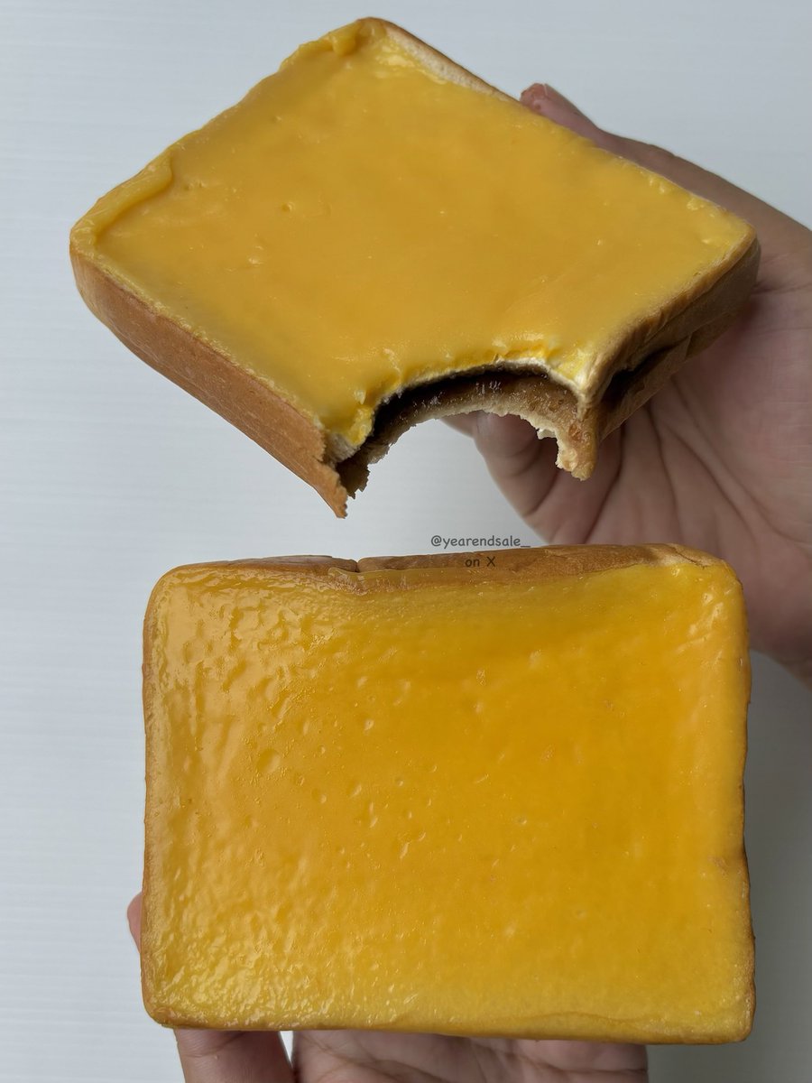 yearendsale_'s tweet image. Tried this bread… super cheap (only 2.5k), tastes good and soft… just don’t eat it too often 😅✌🏻