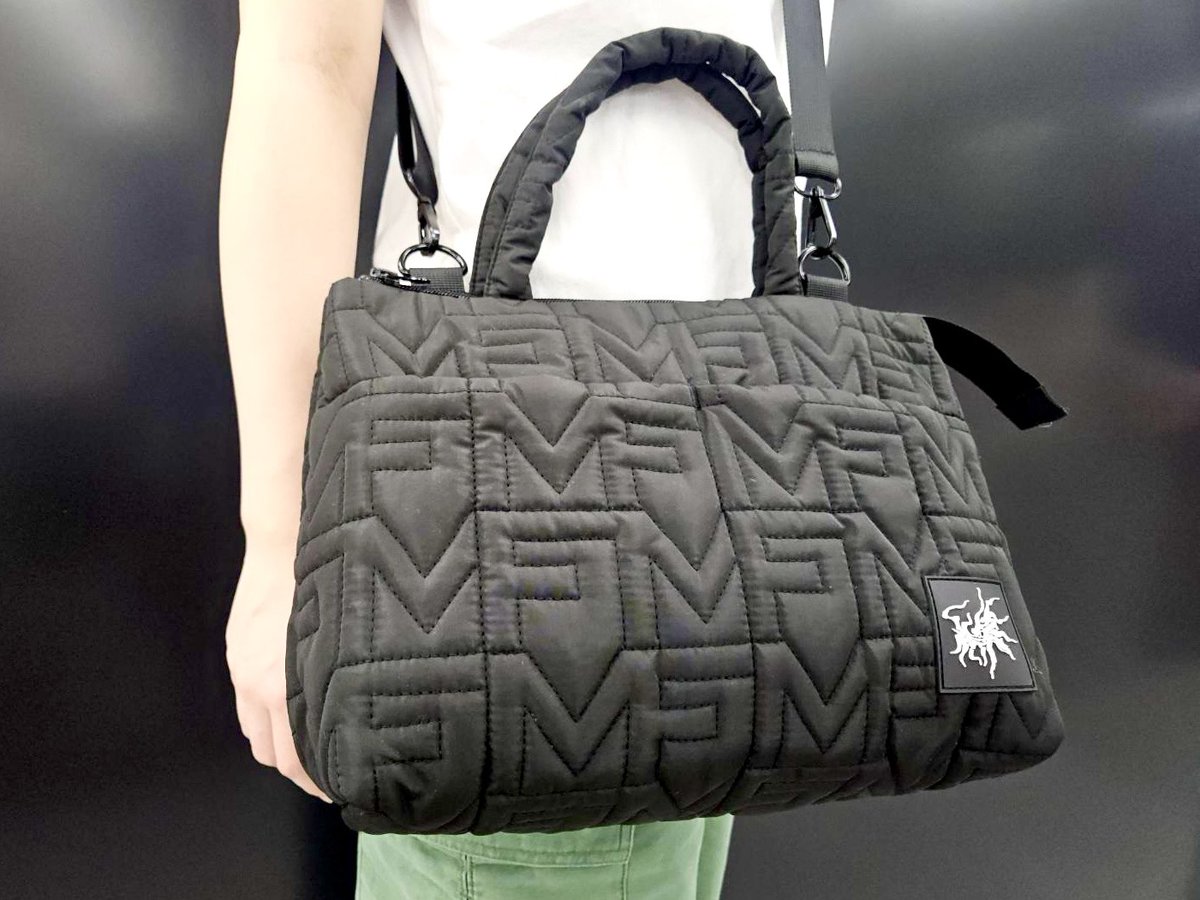 福山雅治　キルティングショルダーバッグ　冬の大感謝祭 大感謝祭 𝗟𝗜𝗩𝗘 𝗣𝗥𝗢𝗗𝗨𝗖𝗧 〗 ✧ キルティングトートバッグ