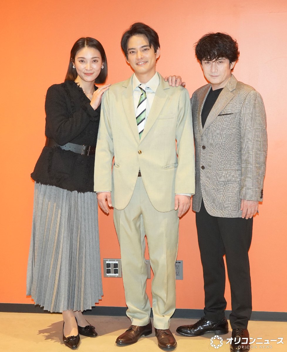 oricon's tweet photo. 中山優馬、事務所独立から1年で
佐藤アツヒロとの共演に安堵
「タブーなんてなかった」
https://t.co/cqfYw21U49

舞台『スイートホーム ビターホーム』
中山優馬、秋元才加、佐藤アツヒロ

#スイートホームビターホーム https://t.co/z5xVAxk2hR