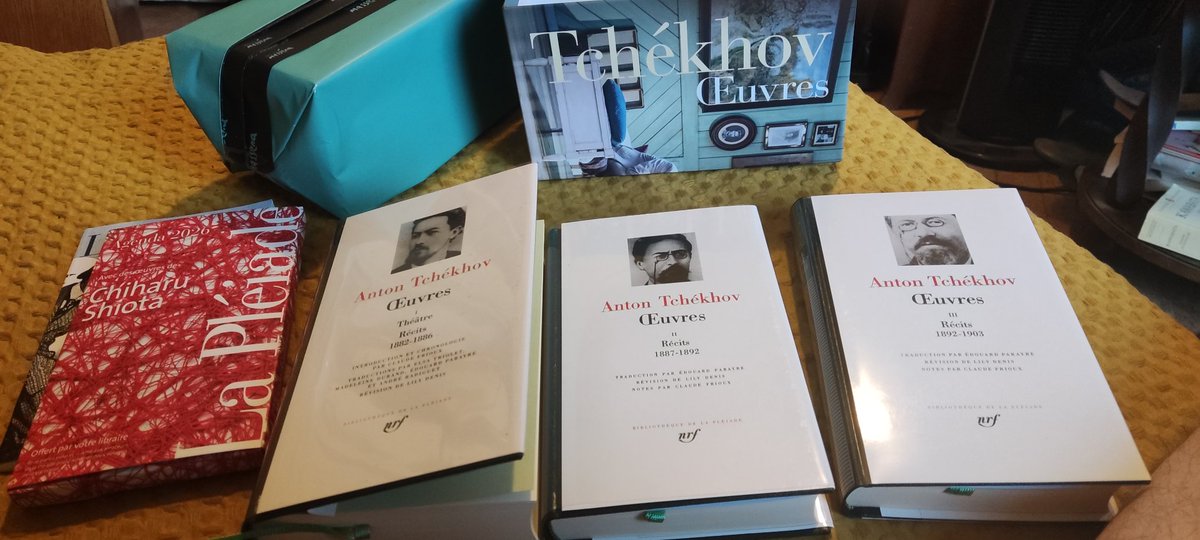 PhilippeServe06's tweet photo. 🎁🎅🎄#Tchekhov #Pleiade https://t.co/aZDxp7je4b