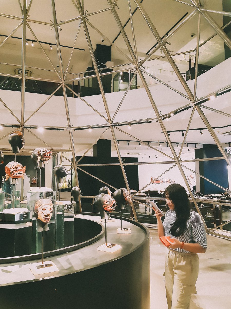 freckleddust's tweet image. Reheating last year's nachos soalnya kita belum ketemu lagi :(( happy birthday my shaaaaa @jjyuodscript may your sanity stay intact amidst all the chaos so we can hopefully meet again someday. Miss you lots🧚🏻‍♀️🤍🐺🦊🌸💫