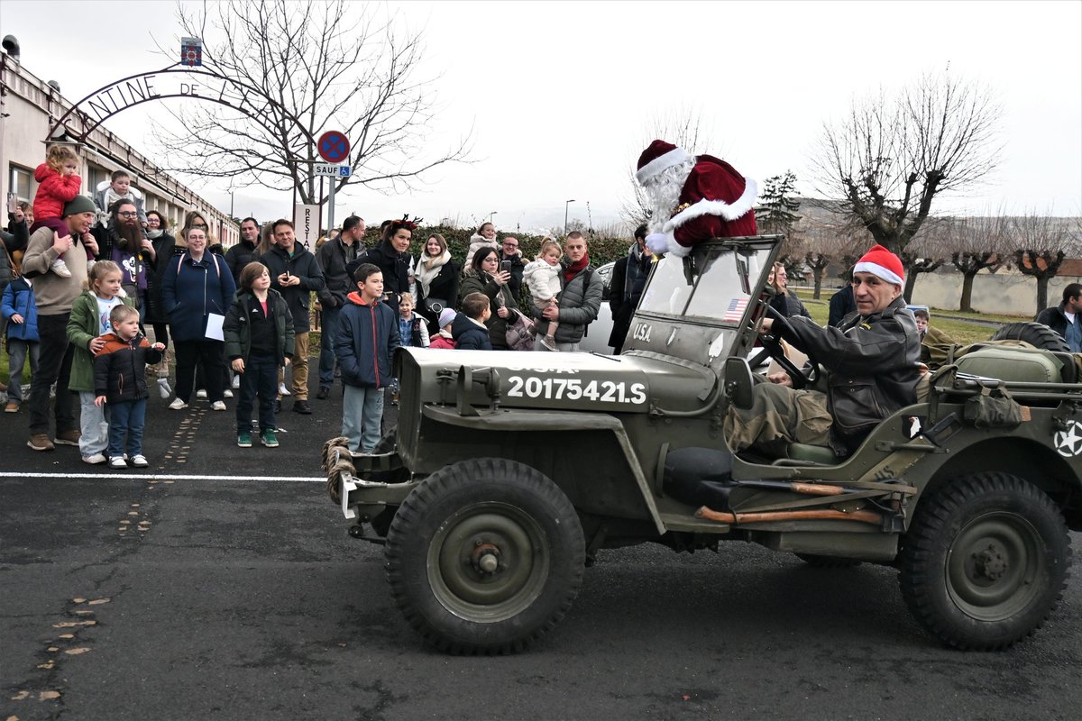 13e base de soutien du Matériel tweet media