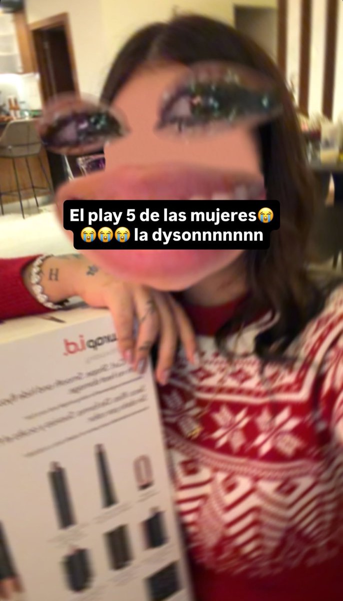 le regalaron la dyson 😭😭😭😭😭 deseooo