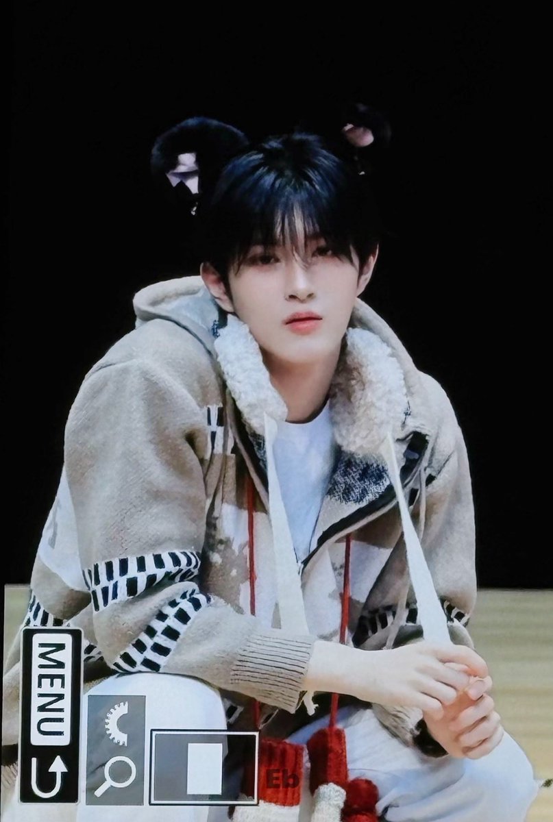 251225

👊🏻👊🏻

#我的幸運小獅子
#XODIAC #LEO #李傲賢
#소디엑 #리오