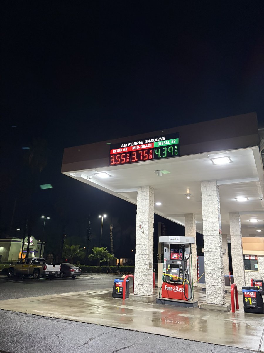 Matthew Richardson (@chickendaddy44) / Posts and Replies / X