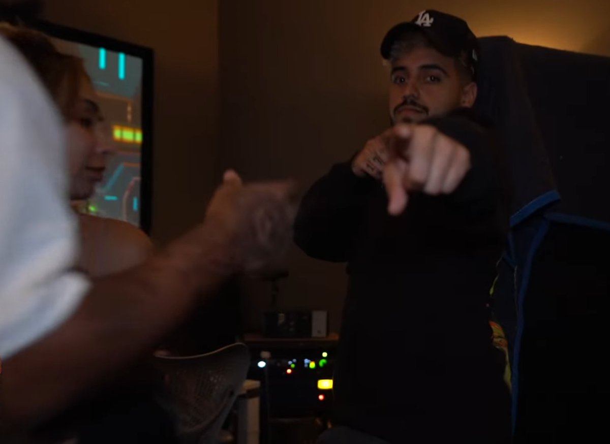 I see why dj scheme talks bad on rob and scam bc juice be exposing him and his fake friends in that song ain't none bad about the song Loser friend at <a href="/DJSCHEME_/">SCHEME</a> juice was surrounded by leeches