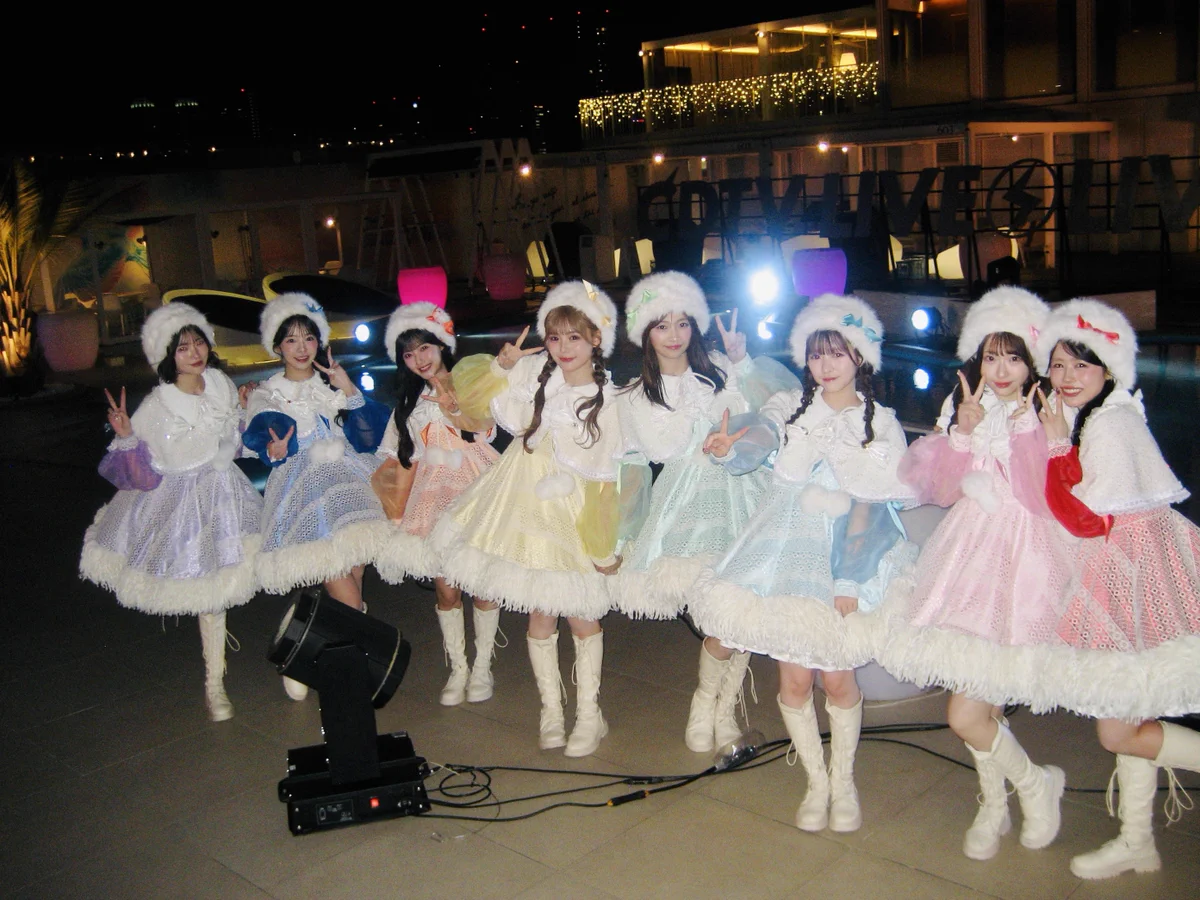 hwara様 ♡ Xmas girls 22´ 10枚 匿名発送 CUTIE STREET【Official】 on X: 