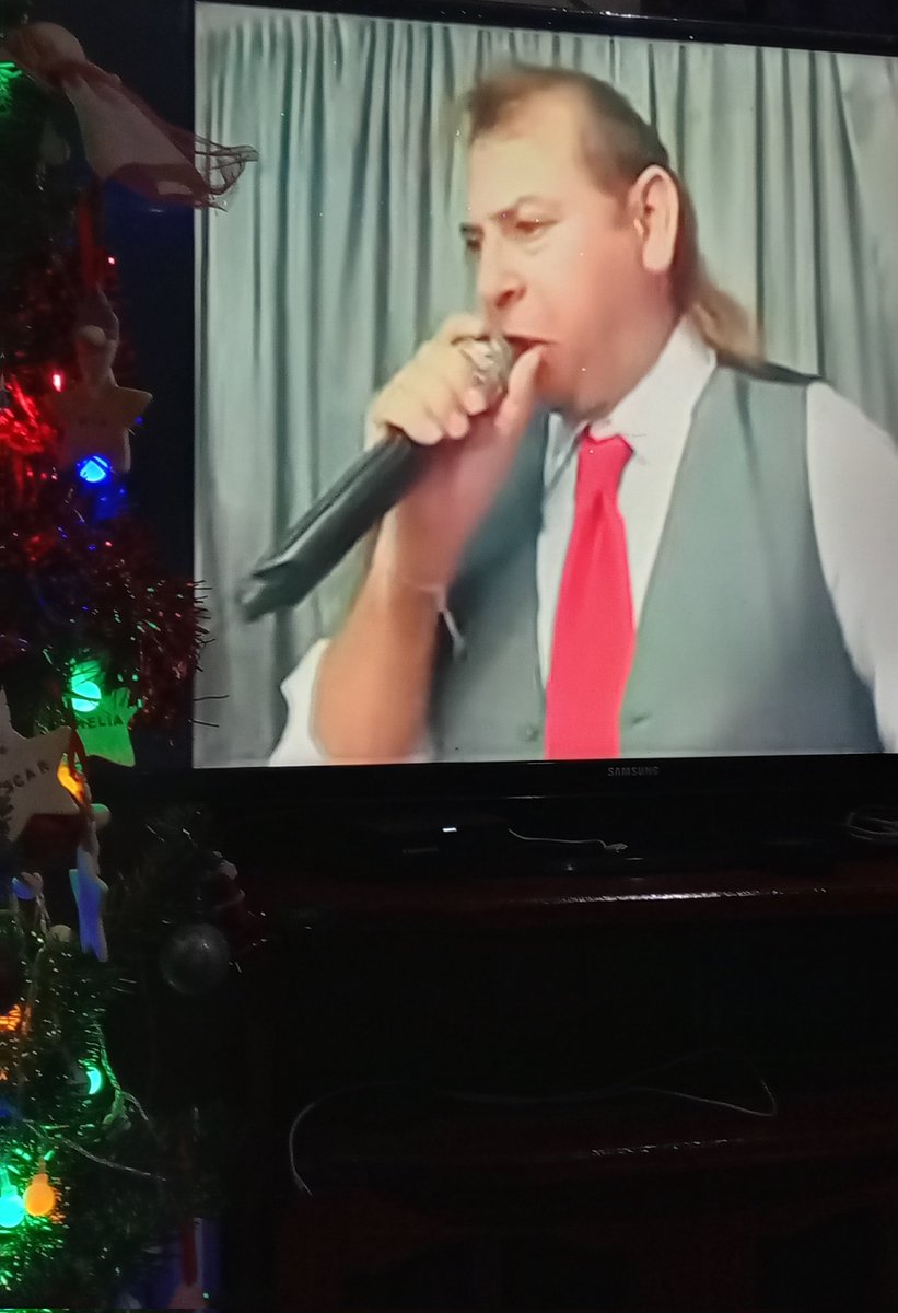 crowsos's tweet image. por favor esta casa