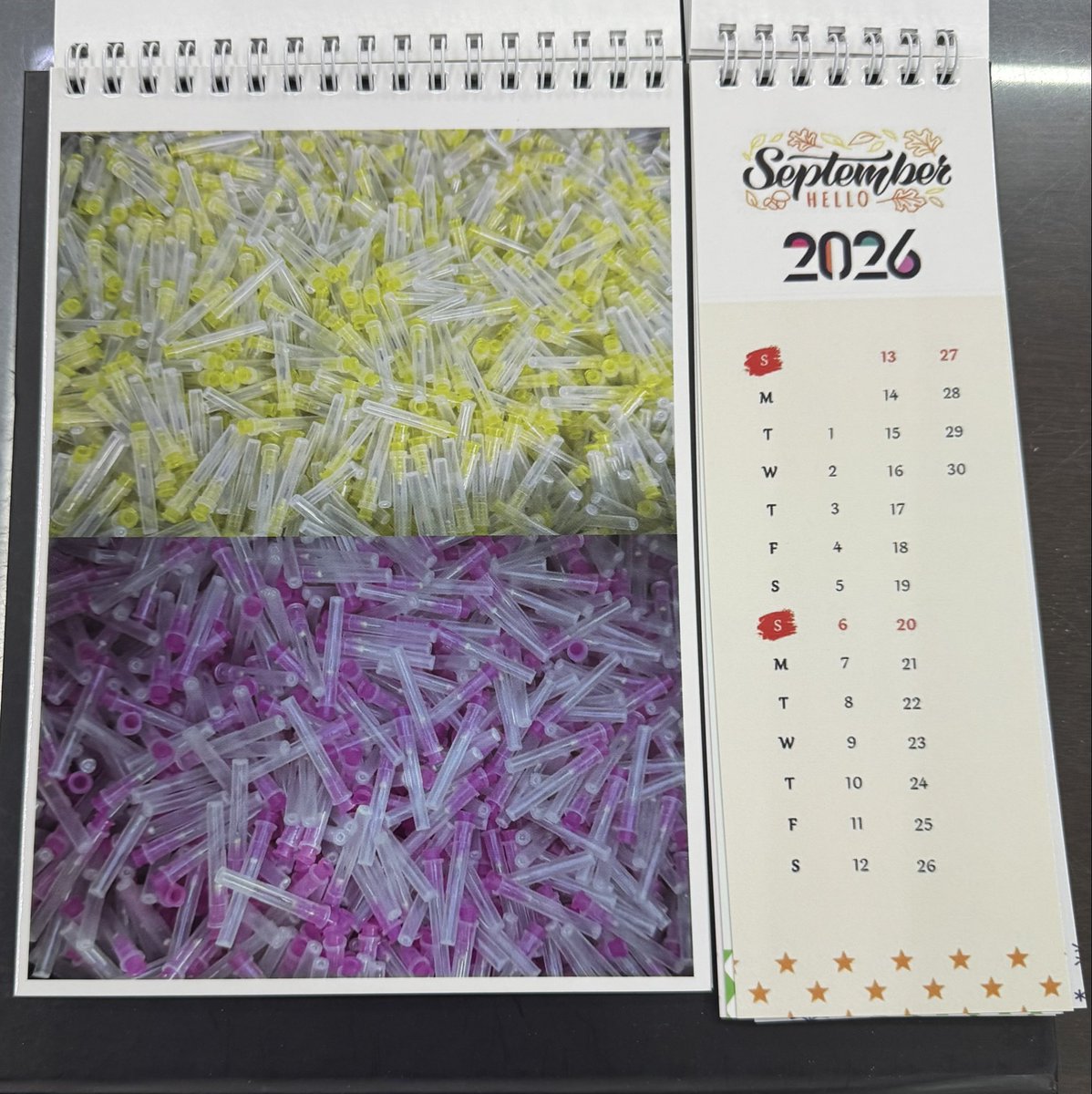 luerlockneedles's tweet photo. Our 2026 calendar shows only part of the story. 📅✨
OEM + custom needles under NDA stay behind the scenes — but they power our growth.
Season’s Greetings and onward to 2026! 🚀
#manufacturing #OEM https://t.co/8zdUepE82E