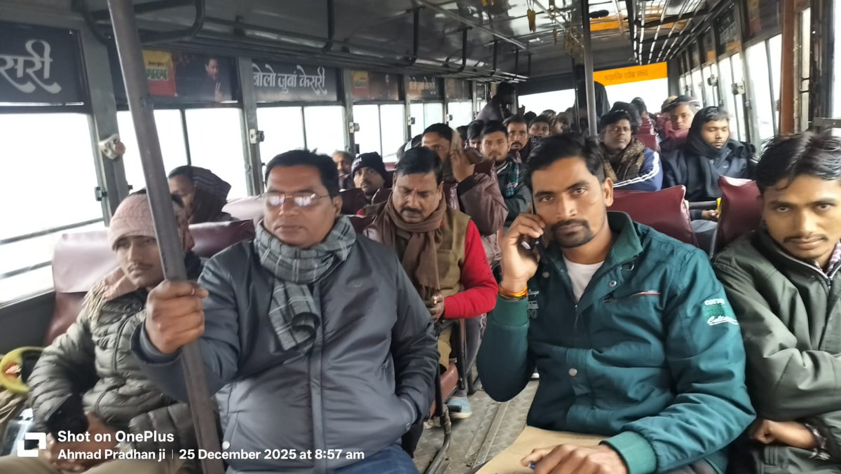 NamanBbk's tweet photo. माननीय मंत्री जी के निर्देश पर 
अपने बूथ #58 (जगदीशपुर) से राष्ट्रीय प्रेरणा स्थल लखनऊ को जाते हुए 
जय जय श्री राम 🙏
@SatishSharmaBBK @narendramodi https://t.co/RuIQRSWFee