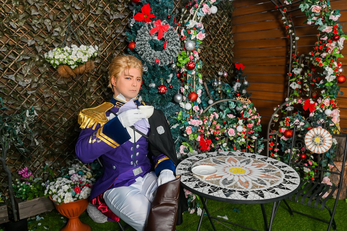 chateauxmarugo's tweet image. Merry Christmas🎄✨

📷: @TakeaPhos