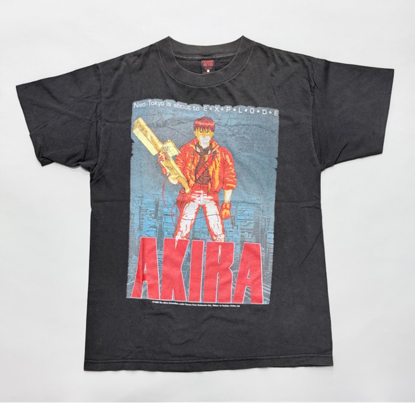 Collection_Bank's tweet photo. AKIRA Neo-Tokyo is about to E・X・P・L・O・D・E (Vintage T-shirt）
【固定期間お預けプラン｜ZMATリワード】
・評価額：¥280,000
・固定保管期間：10年
・年間付与ZMAT：17 ZMAT

一定期間あずけ置くと、
大切なコレクションがZMATリワードを生む仕組みです。

あなたのコレクションにも適用できます。

#ZMAT #CollectionBank