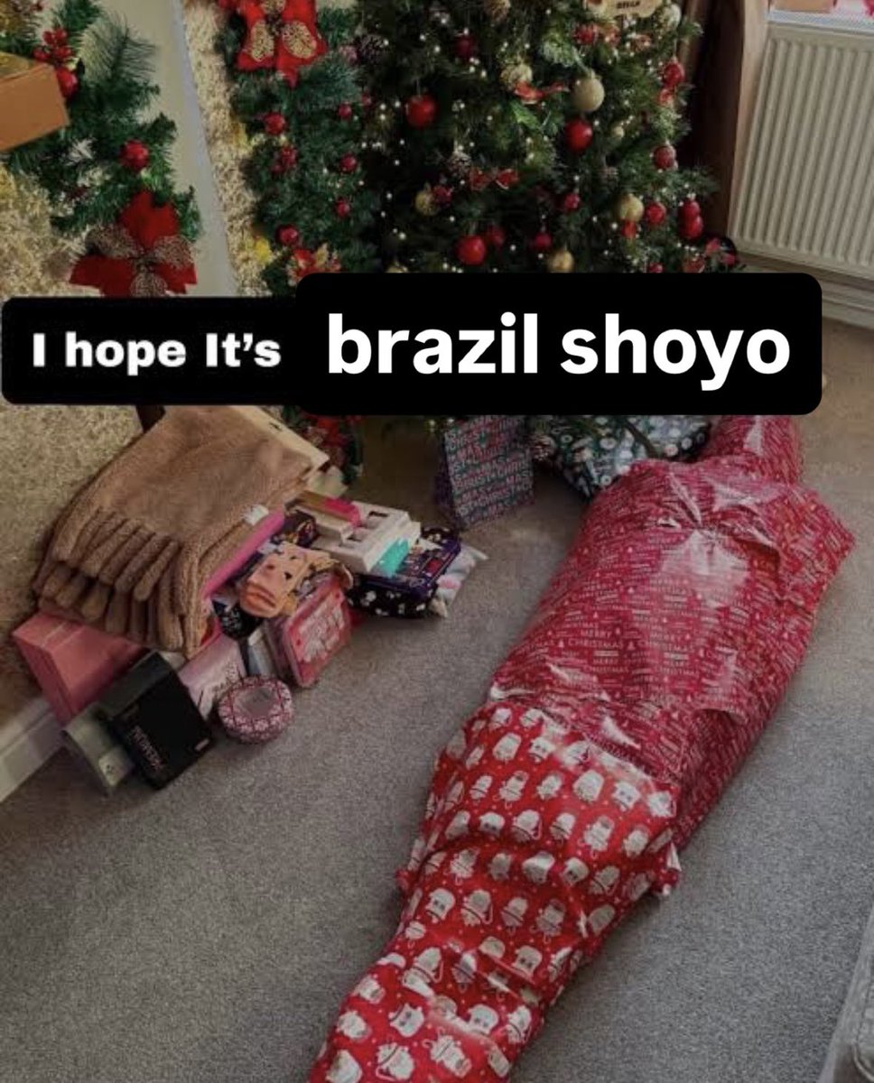 hqpilled's tweet image. merry christmas to those who celebrate