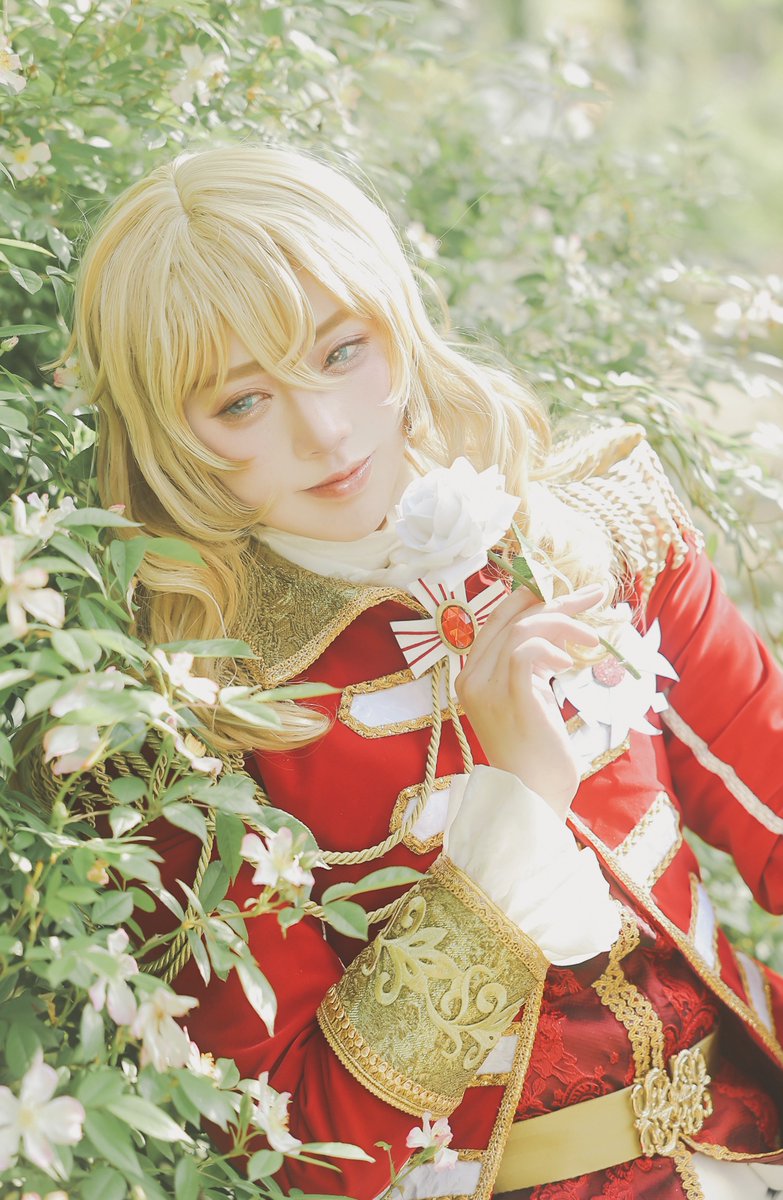 iriyannesama's tweet image. 【Cosplay/ベルサイユのばら】

𝐽𝑜𝑦𝑒𝑢𝑥 𝑎𝑛𝑛𝑖𝑣𝑒𝑟𝑠𝑎𝑖𝑟𝑒!🎂
オスカル様は永遠の憧れです🌹✨️

✼••┈┈┈┈┈••✼••┈┈┈┈┈••✼
📷: @sena201411 
#オスカル生誕祭2025
#オスカル・フランソワ・ド・ジャルジェ生誕祭2025