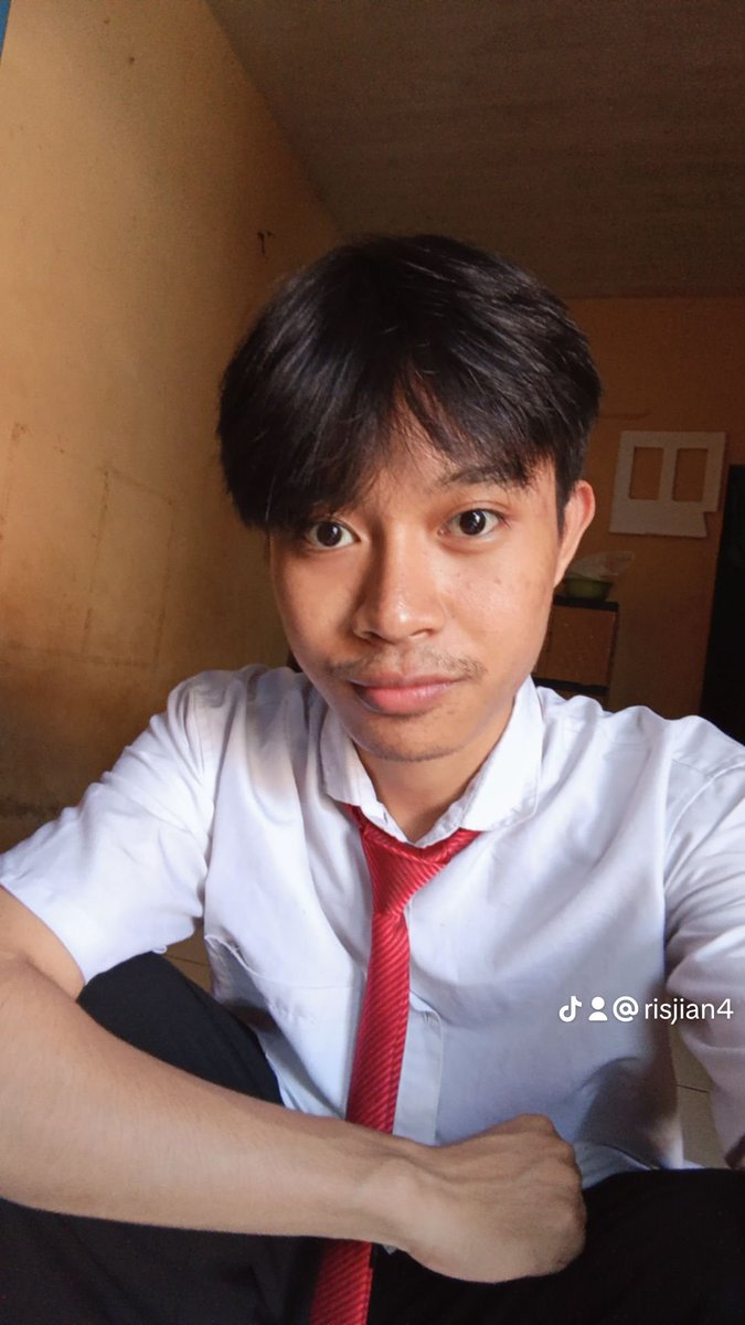 ian tweet media