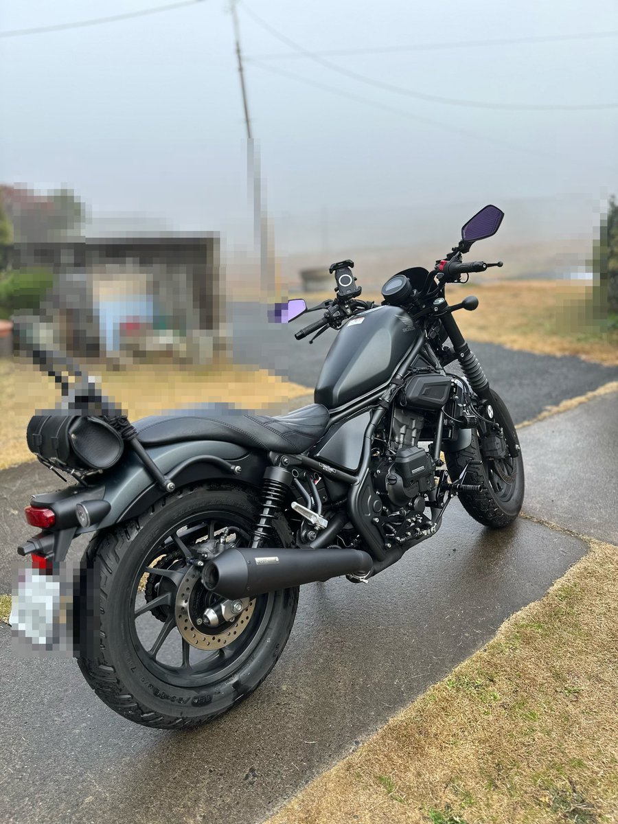 tagururu's tweet photo. この前 雨の中走ったから 今日は念入りに洗車✨
年末だし 労いの意味を込めて😊
横と後ろの物入れ外すの忘れて 水をぶっかけちゃったwww https://t.co/MkYJyQtS6v