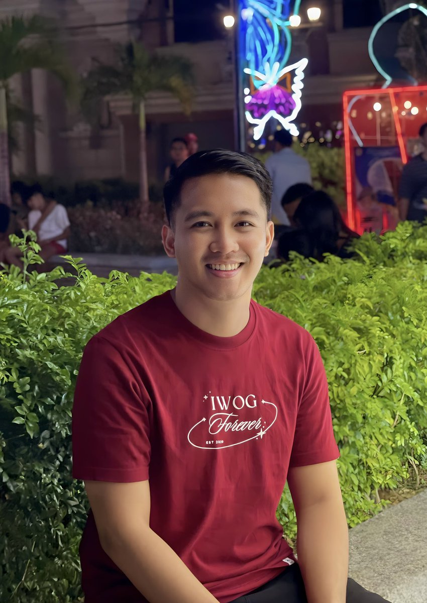 Iwog Mark tweet media