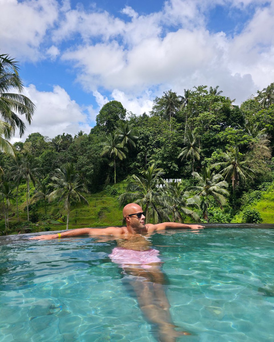 strbooster's tweet image. At Cretya in Ubud, Bali, marvelling at how Instagram reels got me here.