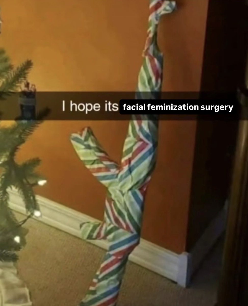 dollarnuftynuf's tweet image. merry christmas to the all of the lovely clocky dolls out there &amp;lt;3