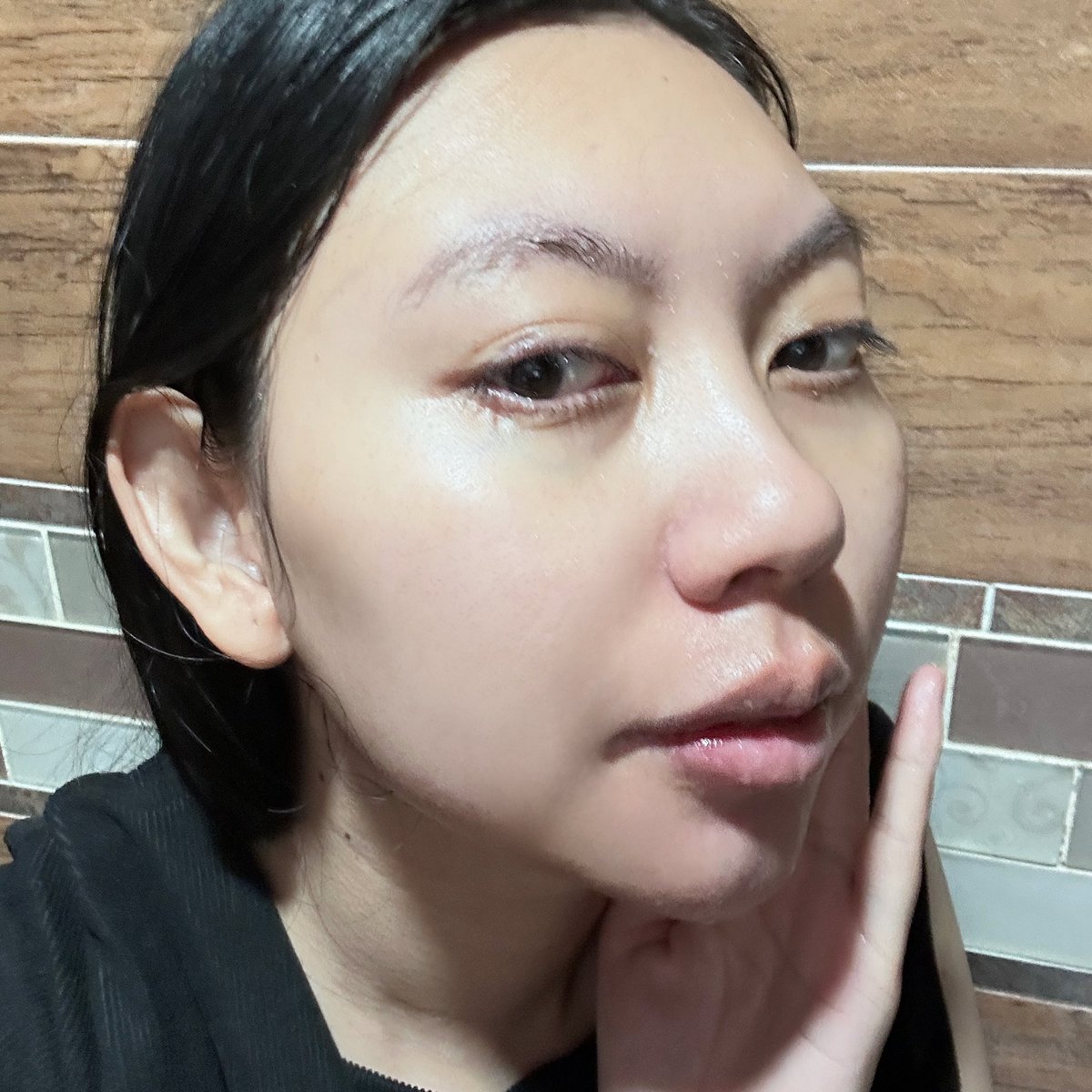 bissiq Gentle Jelly Micellar 4P Biome Balance Remover คลีนซิ่งเจลลี่ เช็ดสะอาดในขั้นตอนเดียว Oil/Balm free ไม่แสบ ไม่ตึงผิว ช่วยบาลานซ์ผิวด้วย 4P Biome + Green Tea ผิวแห้ง ผิวแพ้ง่ายใช้ได้สบาย เลย คลีนสะอาดมากกก 
#bissiq #JellyMicellarCleansing #คลีนซิ่งเจลลี่ #Makeupremover