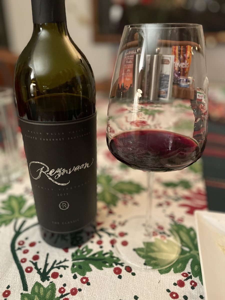 Reynvaan Family Vineyards absolutely delicious, as always, thanks <a href="/MattReynvaan/">Matt Reynvaan</a>   The 2012 Classic was perfect with grilled  prime ribeye on Xmas Eve!