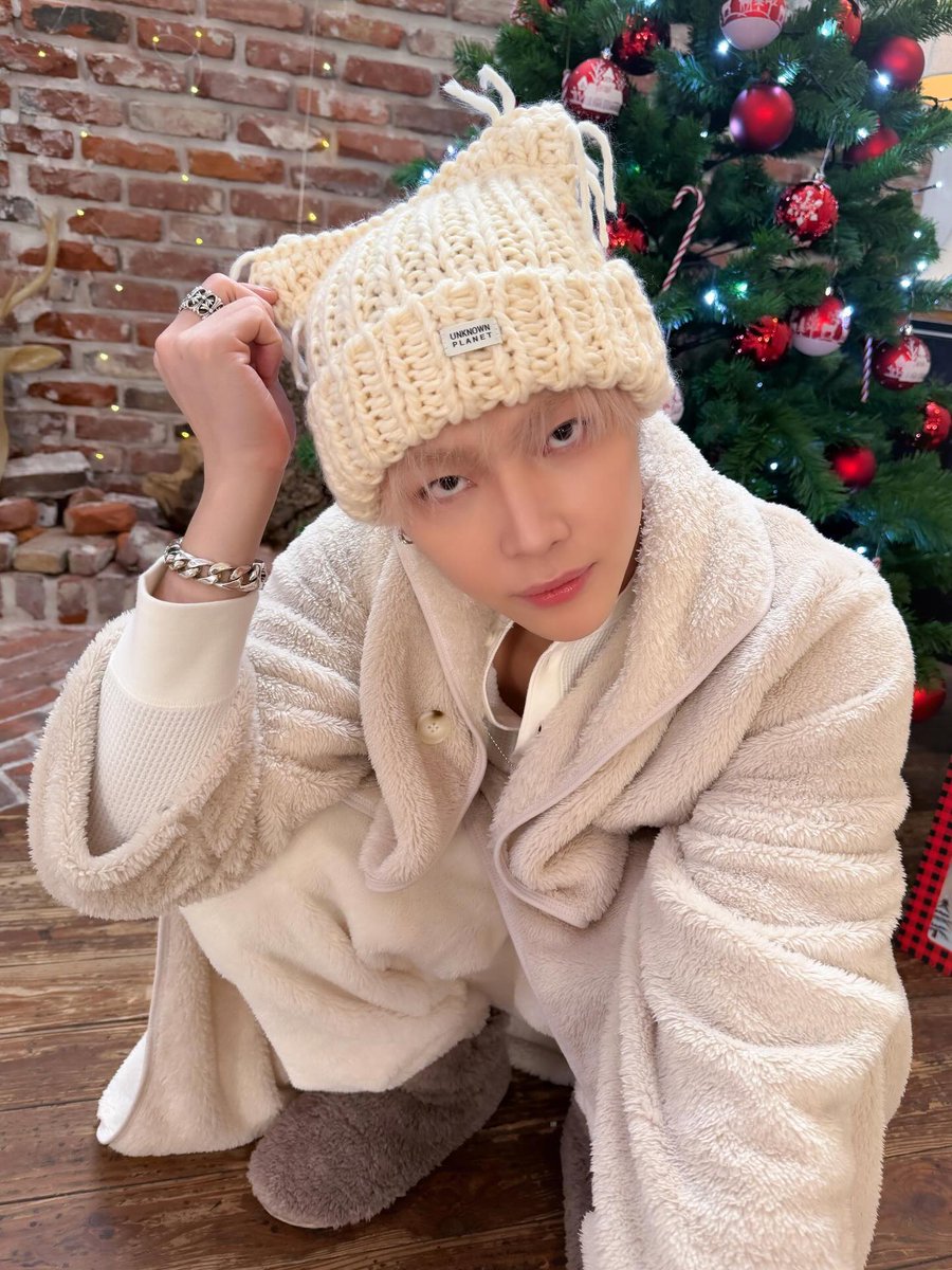 suzzz79's tweet image. 앤팀 인스타 #니콜라스 

아 니코 너무 귀여워….😻💕💕