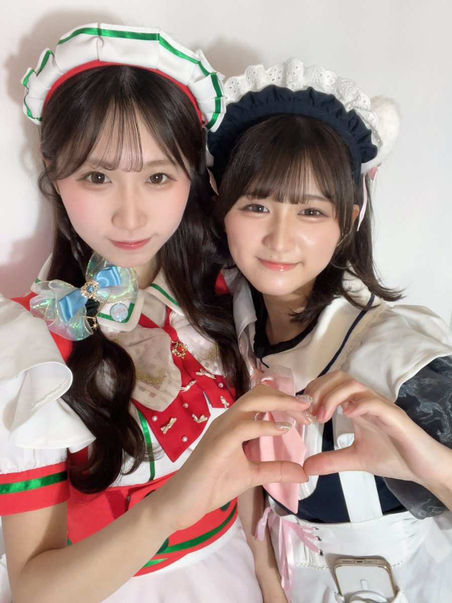 そうふわ姉妹SBYでお給仕中〰️👼🏻💞 かわいいユニットタペストリー