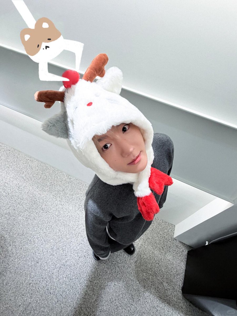 knockknock0408's tweet image. BAEKHYUN xhs

可以再讲一遍从娃娃机里选中我的故事吗？