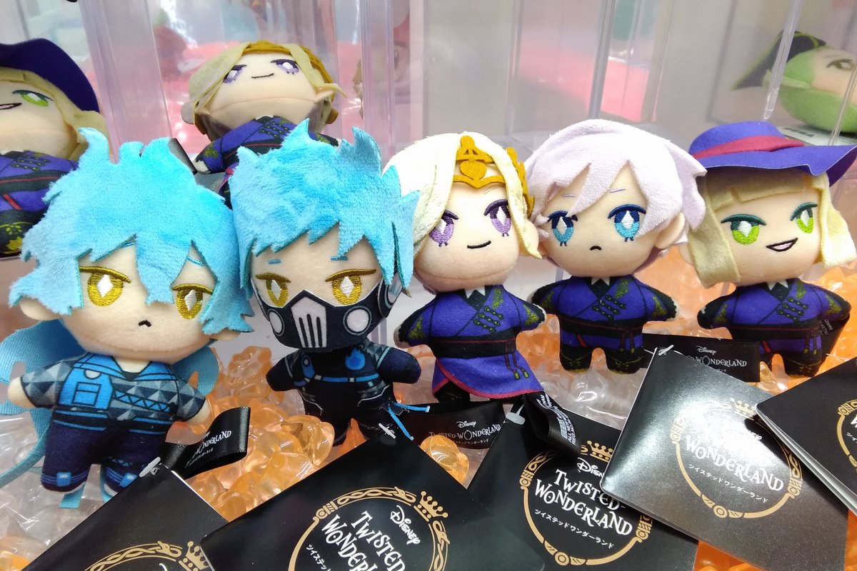 新入荷】ディズニー #ツイステッドワンダーランド 寮服マスコット