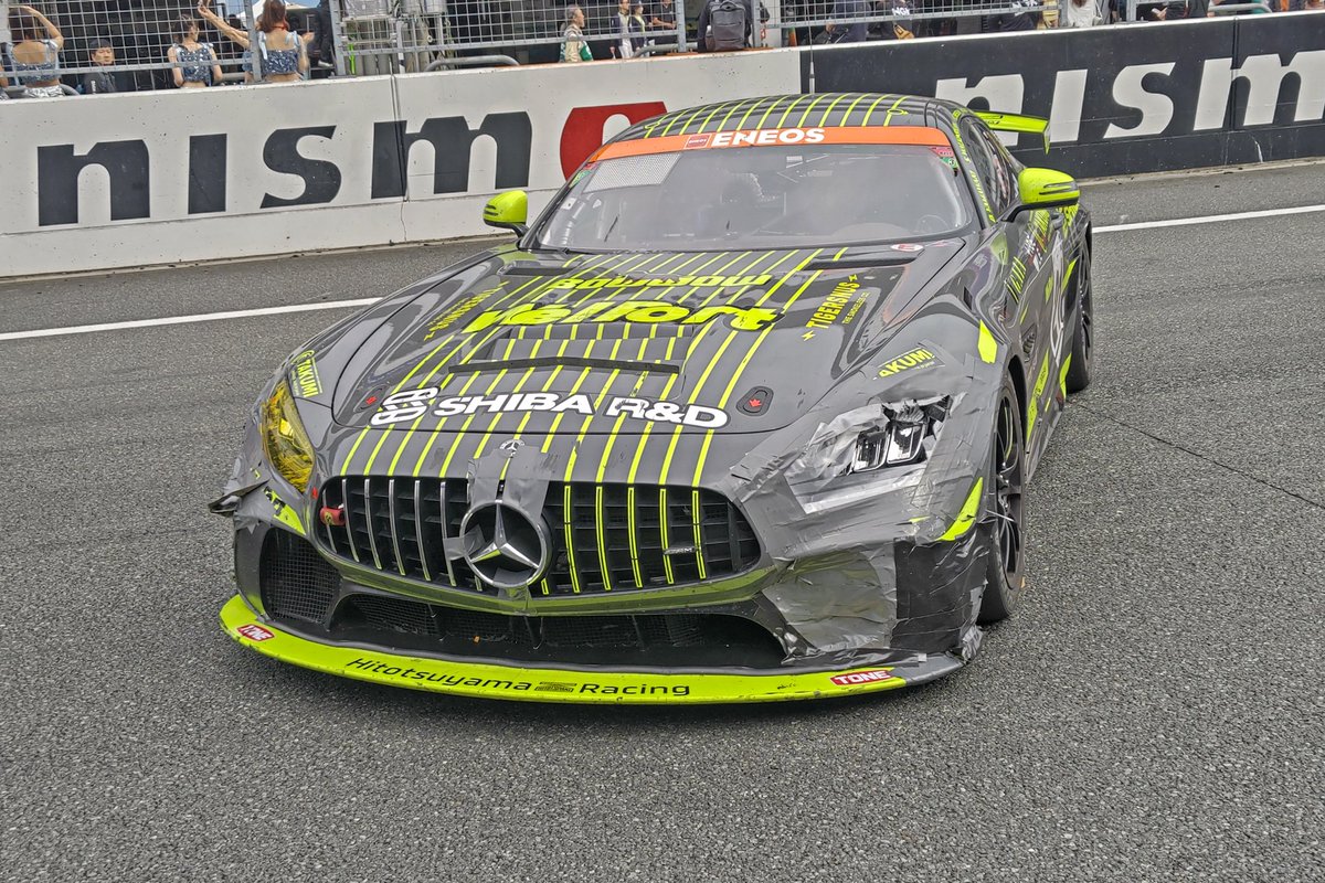 oshagara2's tweet image. 今年の５月のS耐の強引テーピング達ｗ