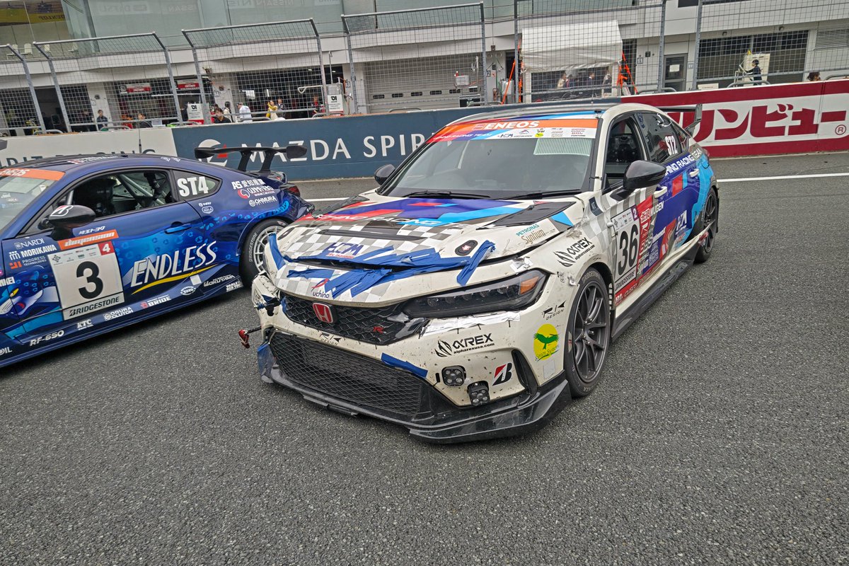 oshagara2's tweet image. 今年の５月のS耐の強引テーピング達ｗ