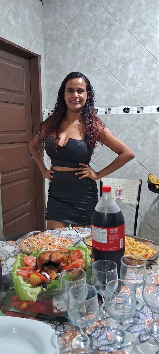 rayssakelly2020's tweet photo. Hoje é meu aniversário, feliz natal o Brasil te ama. @DulceMaria https://t.co/h1WxFHTpQj